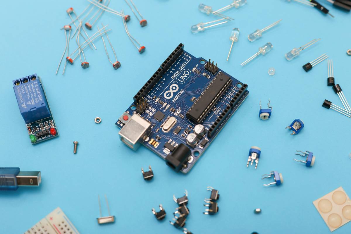 What’s Missing from Your Embedded IoT Syllabus? (A Real Talk Guide for Aspiring Engineers)