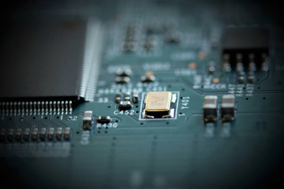 Memory-constrained embedded device running optimized C code as ideal programming language for embedded systems