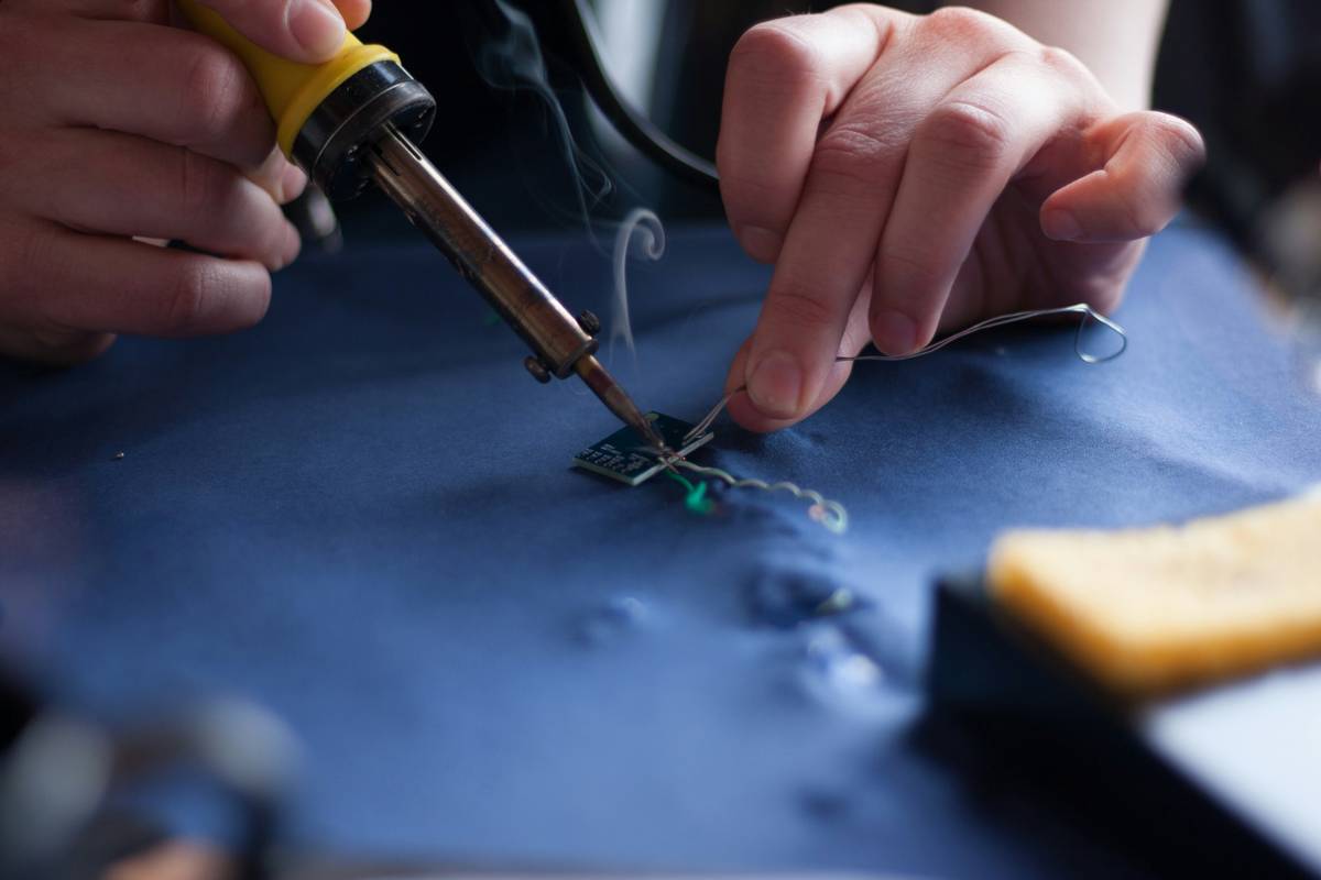 How to Learn Embedded Systems Programming Without Burning Out (or Your Microcontroller)